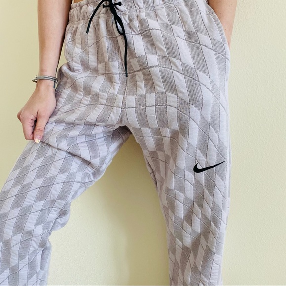 New Nike Sportswear Tech Pack pants - Picture 3 of 10